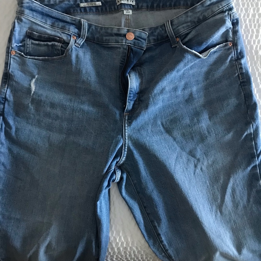 AVA & VIV light denim jeans size 20 High rise flare Gently Used Fringed bottoms